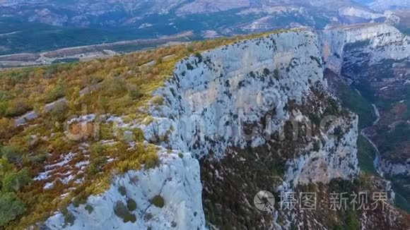 秋天的三峡峡谷视频