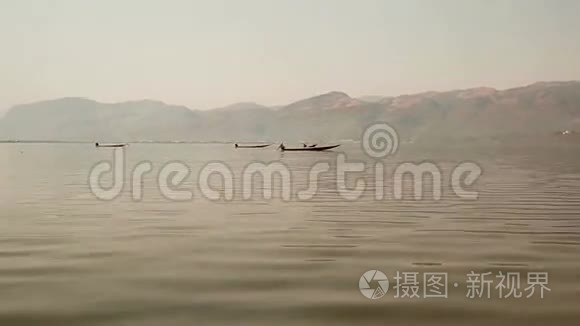 在缅甸英莱湖上乘船旅行视频