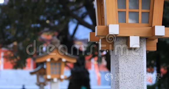 东京白天在哈纳佐诺神社的灯笼视频