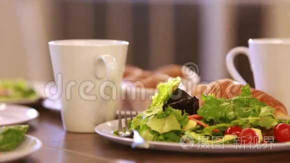 咖啡休息时间食物及饮品概览视频