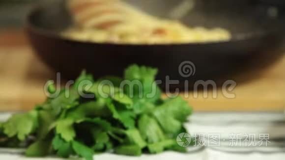 烹饪和食品造型视频