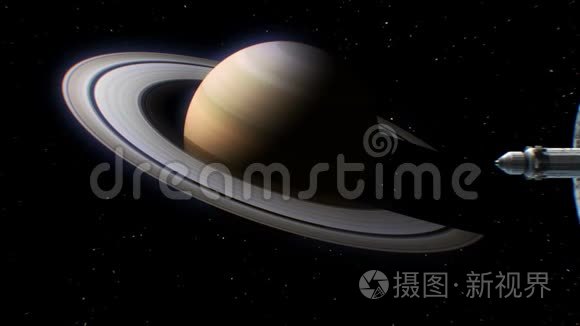 土星背景下的星际宇宙飞船视频