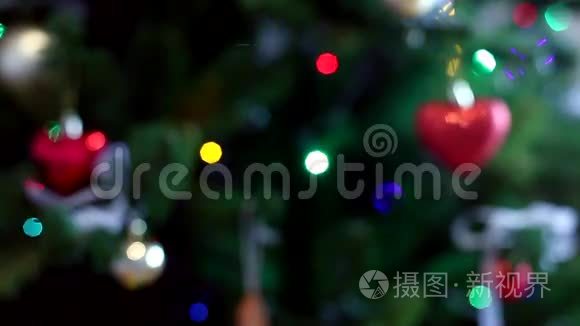 圣诞树装饰品视频