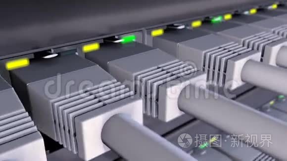 插入网络开关回路的RJ45连接器