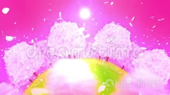 山上盛开的樱桃树。 樱花圈。 日本式的传统樱花风光。 循环动画。