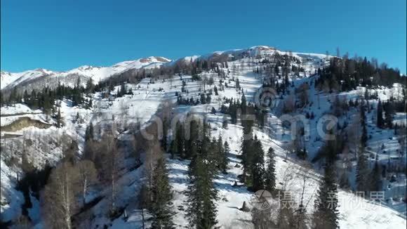 高山气候胜地的空中视频