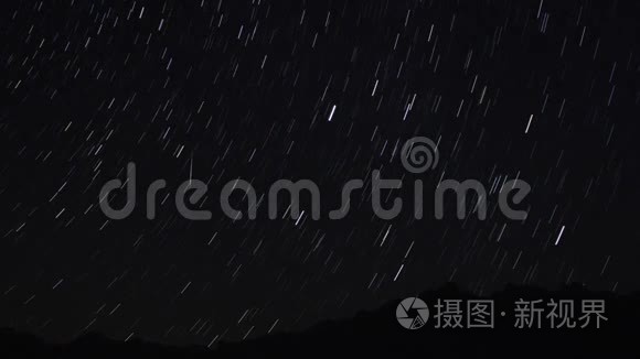 在星空下视频