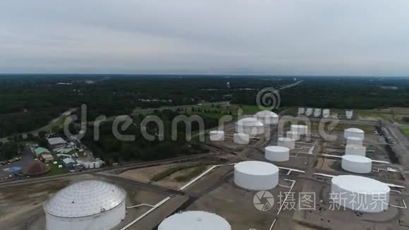 炼油厂的空中景观视频