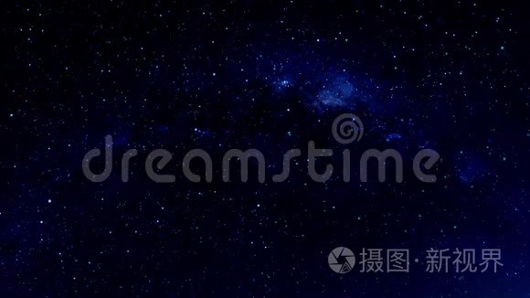 在美丽的星空上拍摄星星视频