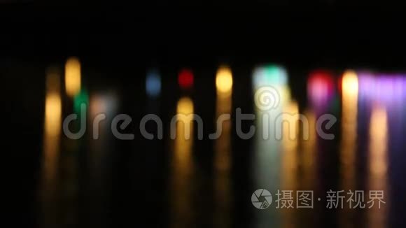 城市灯光对水的反射视频