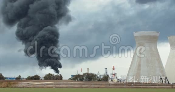 炼油厂事故中的火灾和爆炸