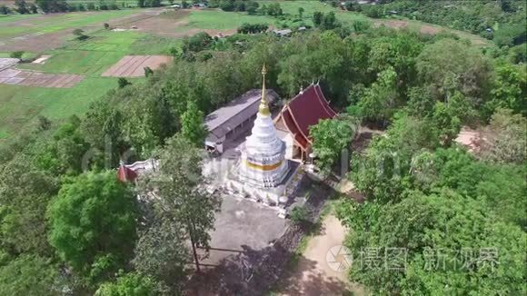 山上的鸟瞰寺