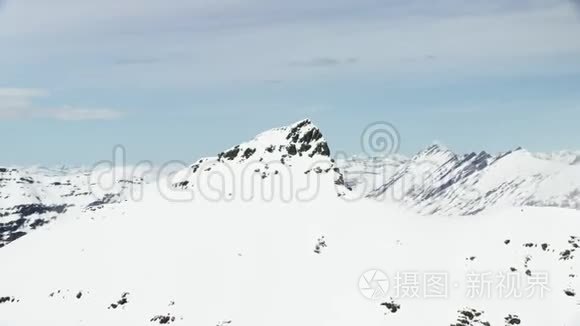 北极北部的山峰