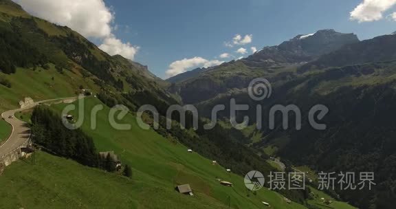 美丽的山景，高山路，瑞士