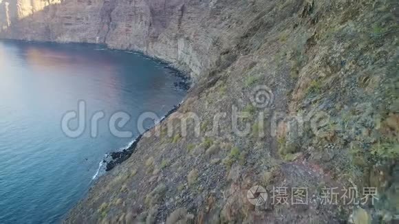 飞越洛斯吉甘特斯山视频