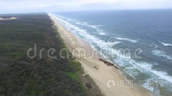 海岸线和山脉