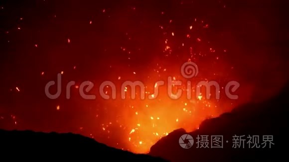 瓦努阿图火山爆发视频