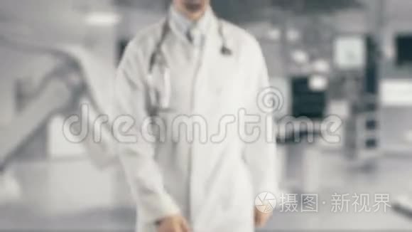医生手握癌症预防视频