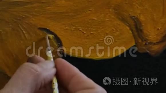 在工作的艺术家装饰师视频