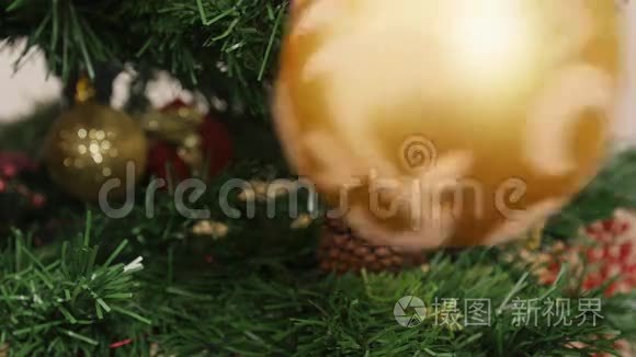装饰圣诞树金球.
