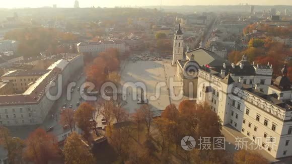 维尔纽斯大教堂广场的空中晨景