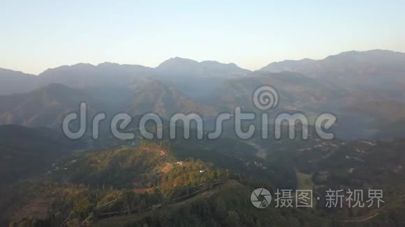 喜马拉雅山山谷高山上的日落视频