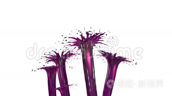 美丽的喷泉喷射液体像紫色的果汁，喷泉与许多液体流上升高。 3D渲染非常