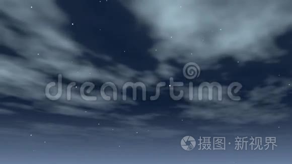 云彩旋转的夜晚