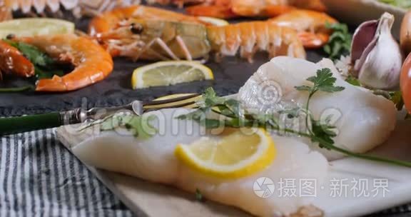 西班牙海鲜饭的配料视频