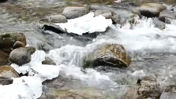 泉水山泉视频