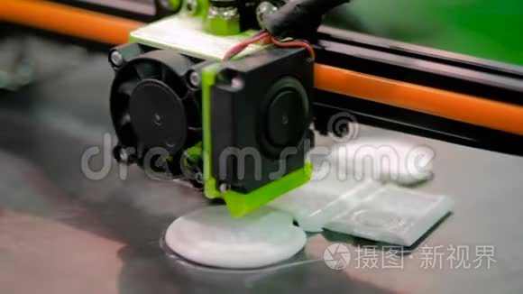 三维打印机打印物理三维模型
