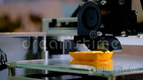 三维打印机打印物理三维模型