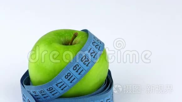 苹果和测量饮食适合生活理念视频