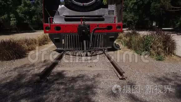 公园里的一辆旧火车视频