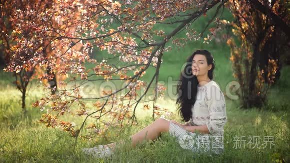 春姑娘朗诵视频素材模板大全 新视界春姑娘朗诵实拍视频素材库
