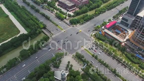 中国南京交通路口鸟瞰图视频