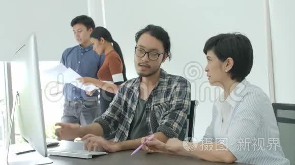 创意商业团队在办公室工作视频