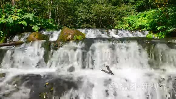 瀑布的级联视频