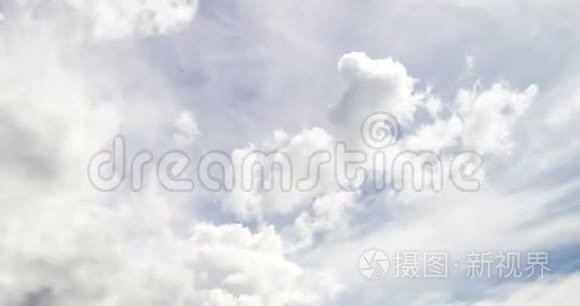 4k延时摄影白天天空与蓬松云视频循环