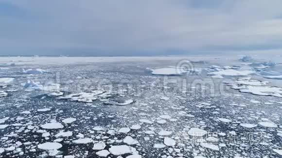 南极极地海洋海景鸟瞰图视频