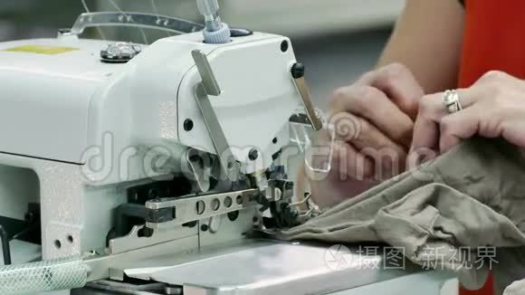 缝纫机工人视频
