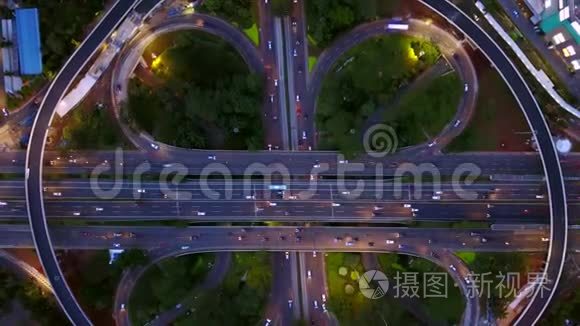 Semanggi公路交叉口夜景