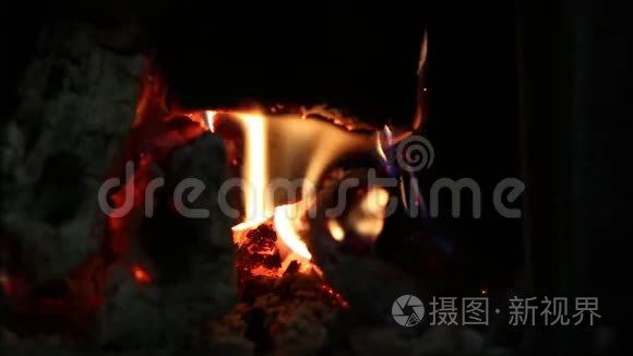 火和余烬视频