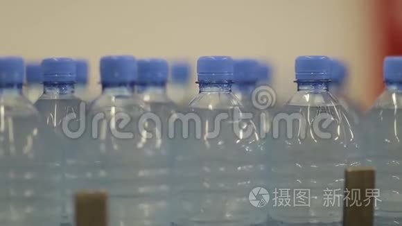 矿泉水和碳酸饮料生产线视频