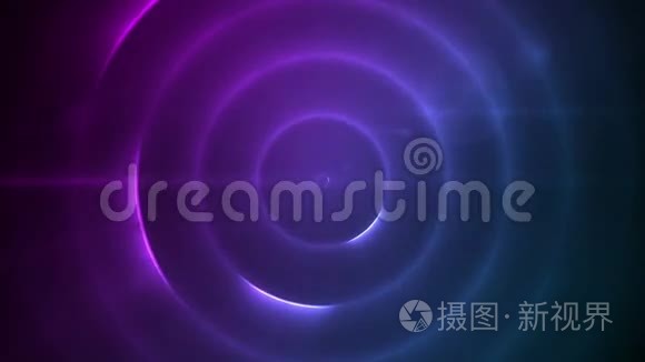 移动的圆圈闪烁着紫色的灯光视频