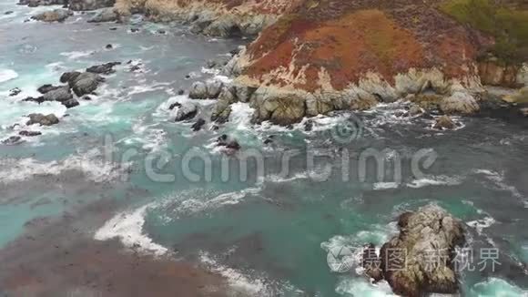 加州北部的洛基海岸鸟瞰图视频