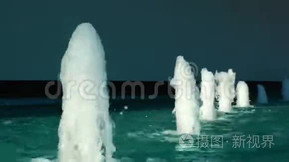 水潭度假概念视频