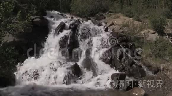 山水瀑布视频