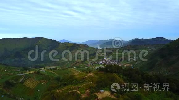 甸高原山地风光秀丽视频