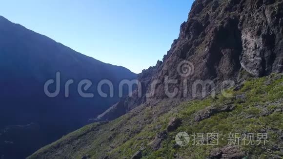 飞越高山视频